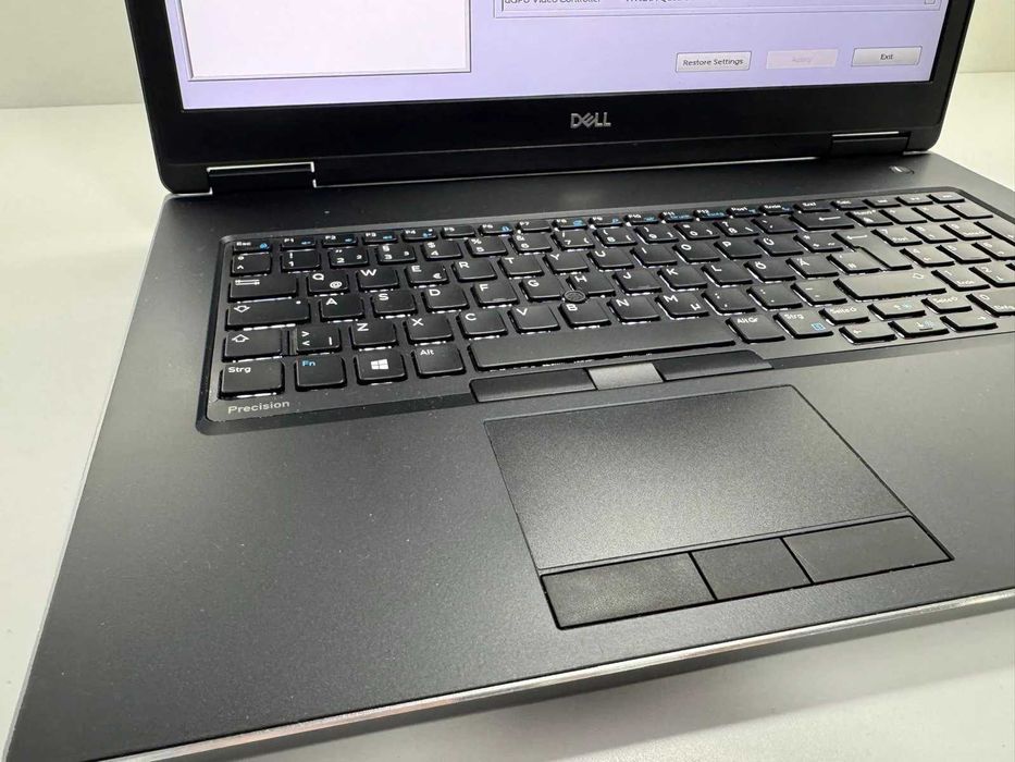 Laptop/Workstation SH Dell Precision 7730 i7-8850H QUADRO P5200 16 gb