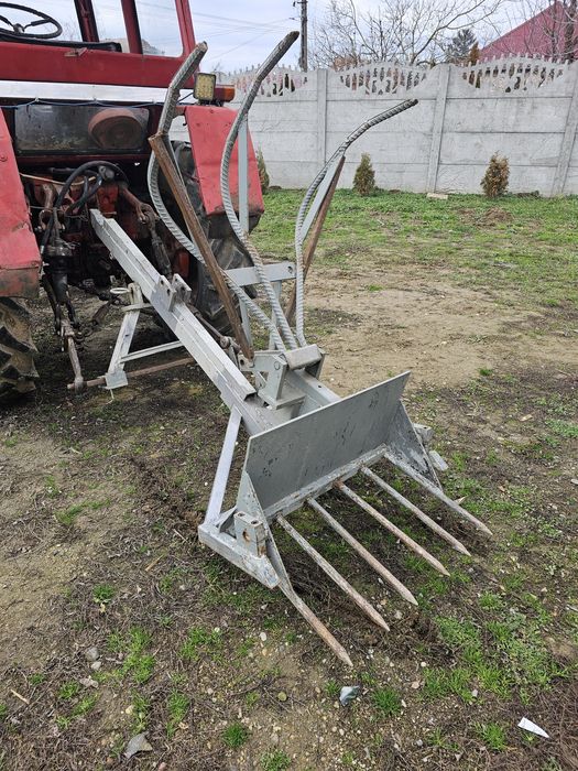 Vând încârcâtor Tiranti