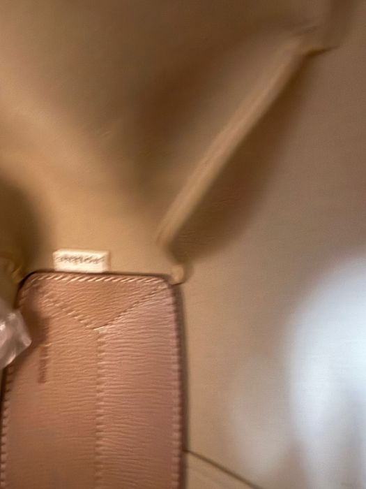 Polene numero cyme mini

Se vinde polene numero cyme mini , nouă ! 

P