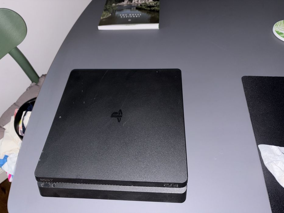 PlayStation 4 Slim 500GB