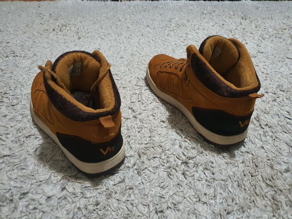 Ghete Vty piele intoarsa