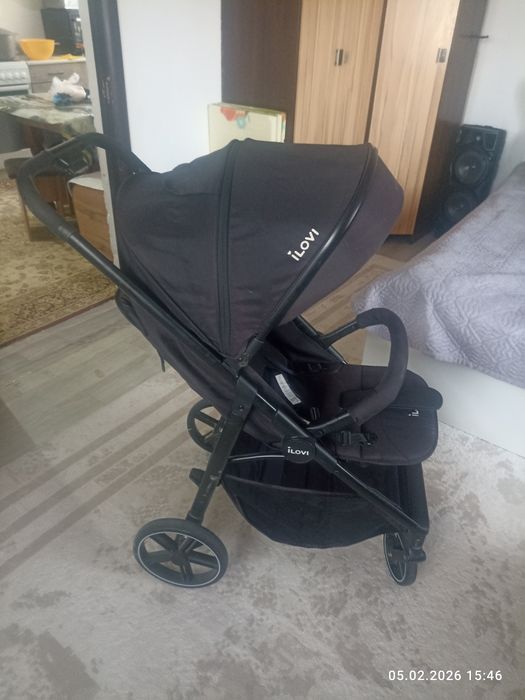 Коляска для ребенка