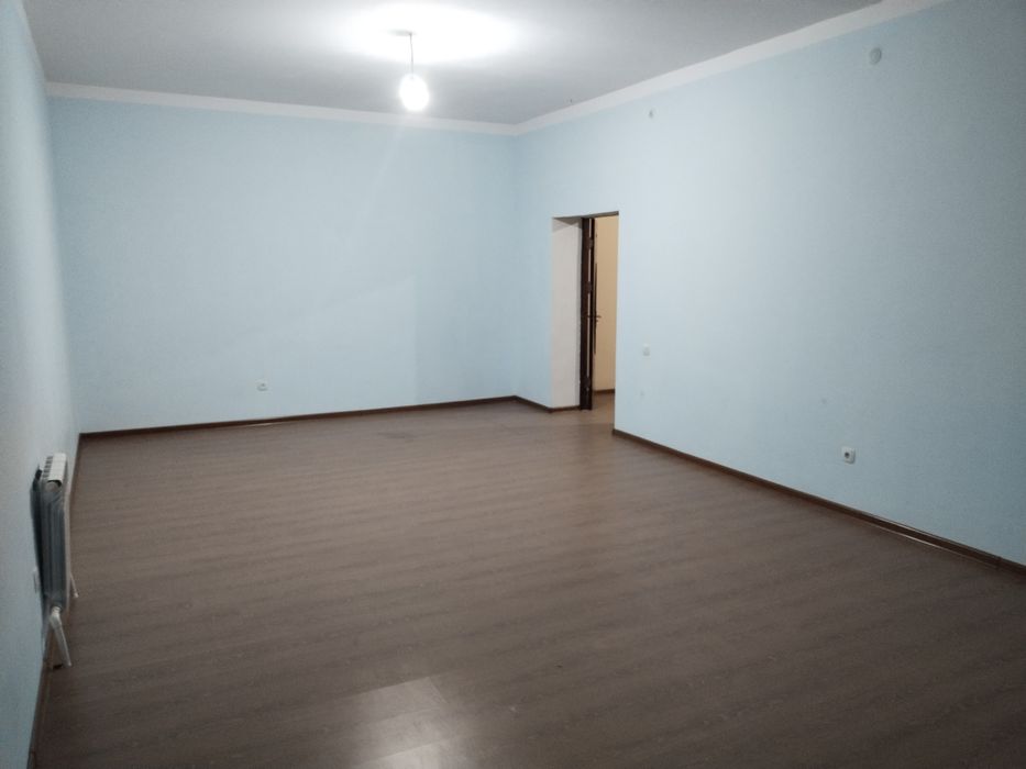 Янги Дом 2 хоналик 90 кв Аэропортга етмай йулни устида