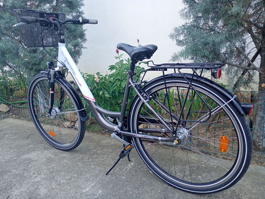 Vând bicicletă damă CYCO,roți 28,cu 7 vit Nexus,frână picior !