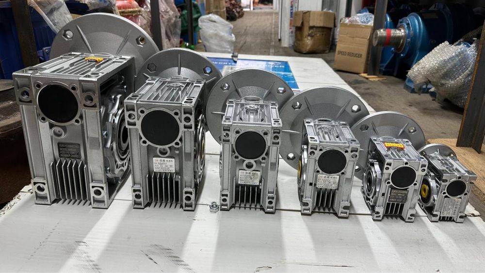 Мотор редуктор червячный RV NMRV