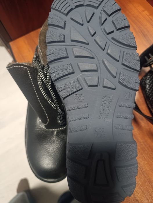 Зимние ботинки 38 размер, новые