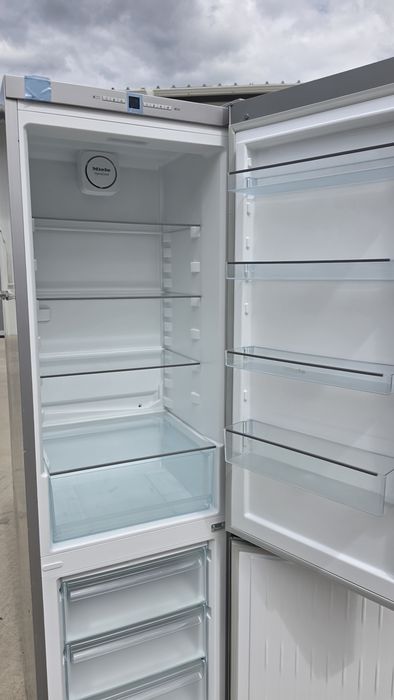 Хладилник с фризер Miele inox