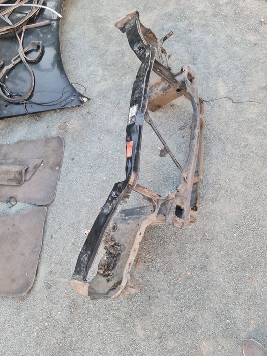 Продам морду телевизор w126