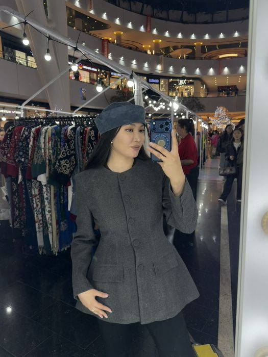 Приталенные пальто всего 22000