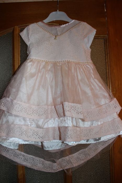 Продам платье на девочку