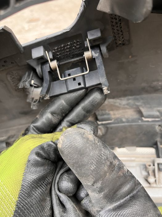 Предна броня Мерцедес Е W212 черна 197