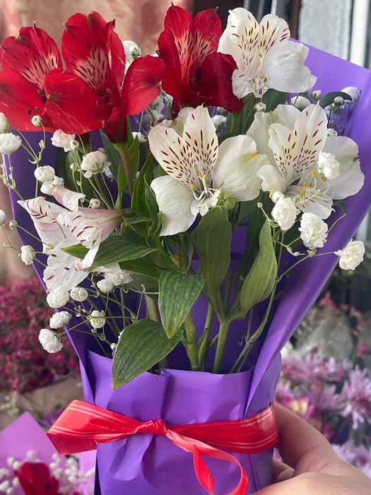 Букет - корзинка к 8 марта