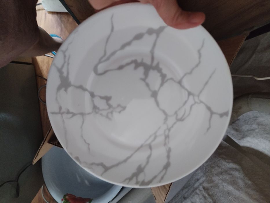 Набор шикарной посуды под мрамор