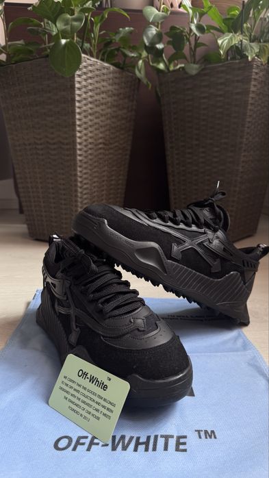 Off White Odsy - 1000 Negri