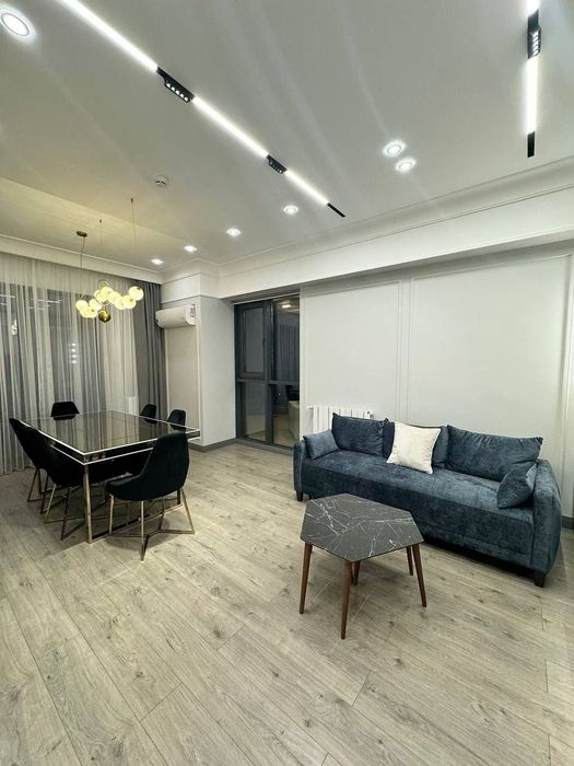 Продается 3/3/12 95м2+20м2 в ЖК Akay city, ор-р: Хамид Алимджан