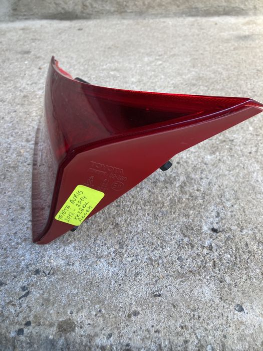 Стоп десен за Заден Капак на Тойота Аурис Хечбек// Toyota Auris 12-14г