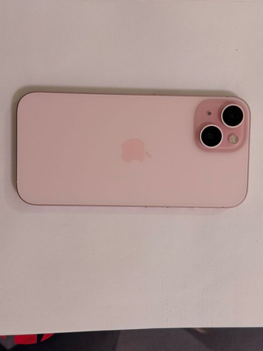 iPhone 15 128ГБ в отличном состоянии