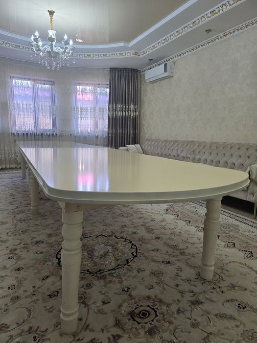 Стол сатылады! Ұзындығы 2,5 м, ені 1 м