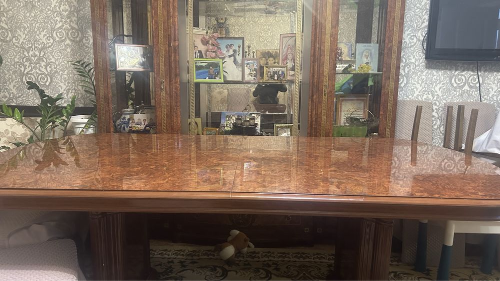 Стол доя гостиной!