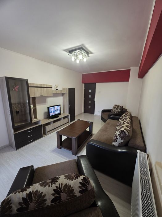 Închiriez  apartament ultracentral, 2 decomandate