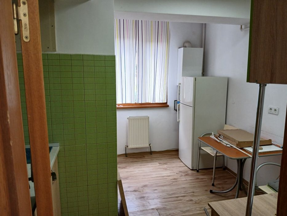 Închiriere apartament 2 camere bloc nou