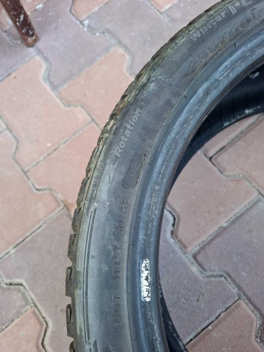 Зимни гуми втора употреба  доста запазени 235/400/19