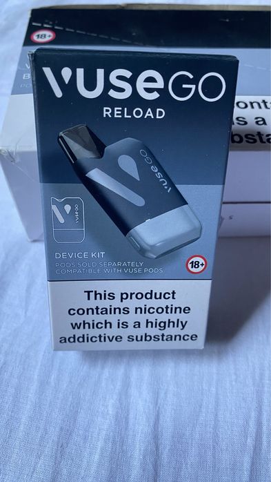 Vuse Go reload black