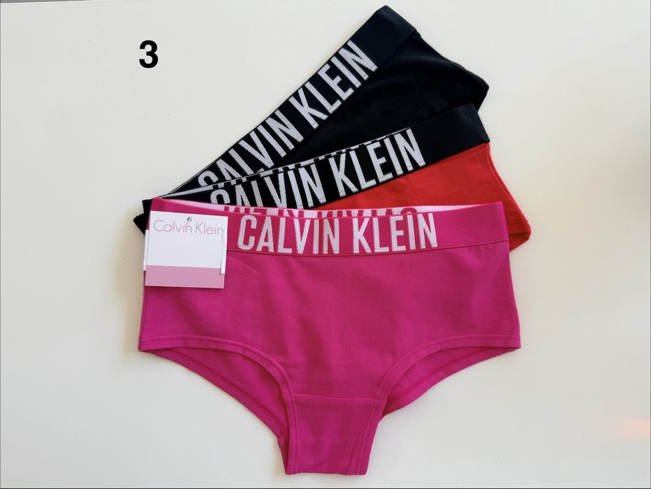 Комплект 3 броя бикини Calvin Klein /8-10год./