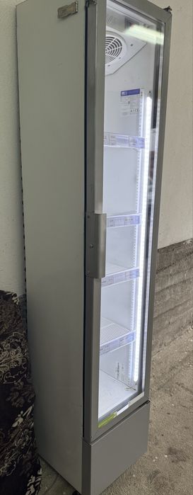 Хладилна витрина