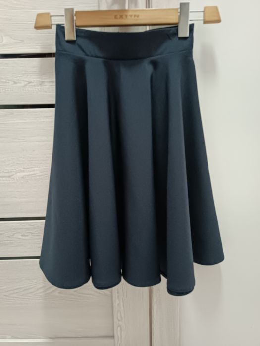 Кардиган с рюшами от Zara