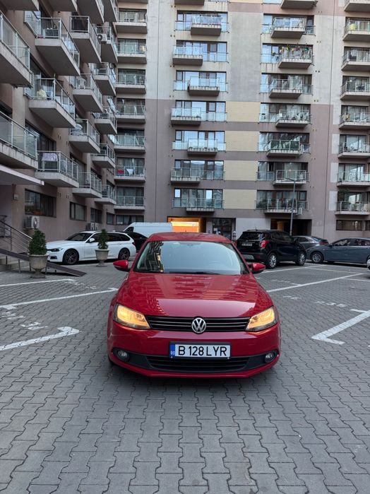 VOLKSWAGEN Jetta 2012 — imagine 2