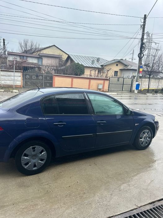 Vând renault megane 2