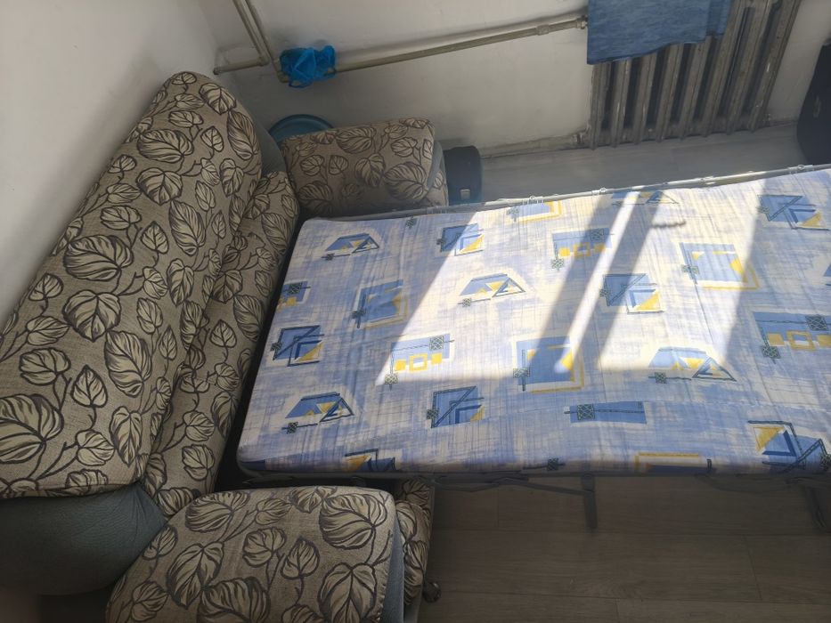 Диван и кровать ,