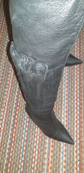 Высокие сапоги натур.кожа 40 размер