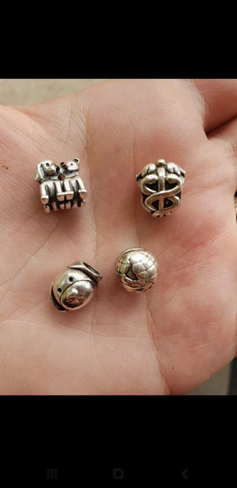 Bratari si charmuri Pandora