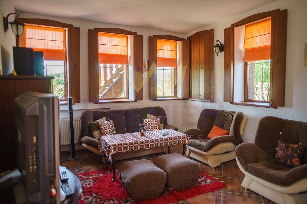 Продава се Къща в с. Бръшлян, Област Бургас - 233 кв.м за 679 €/кв.м - Снимка #8