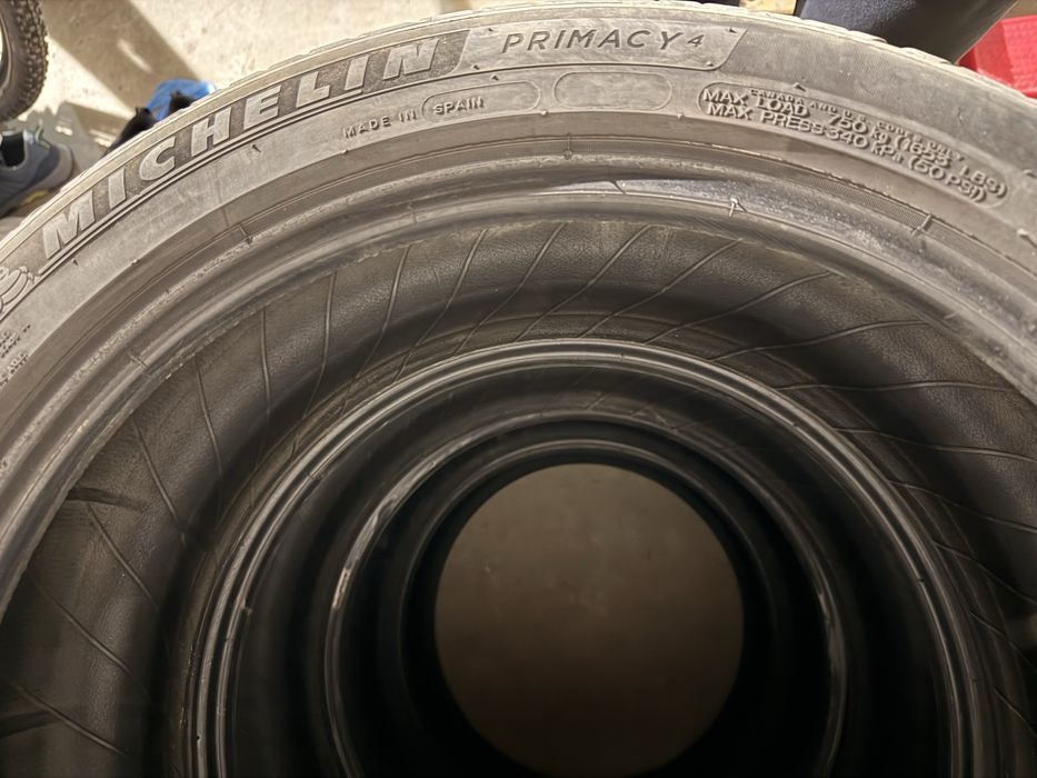 Летни гуми michelin 235 45 18