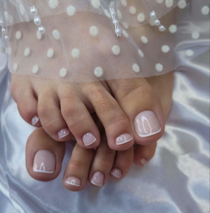 Manichiura unghii gel