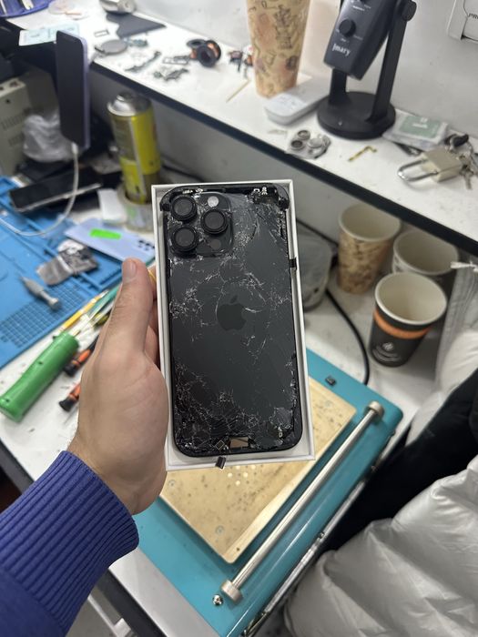 16 proMax 256gb Esim