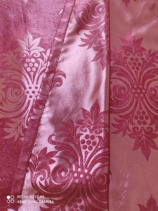 Продам шторы в идеальном состояние