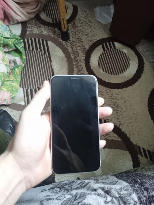 Продам айфон хр 64 гб 65000