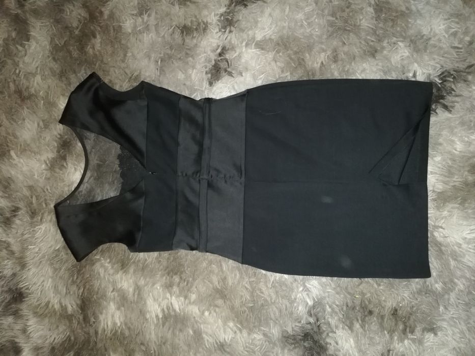 Продам платье красивое