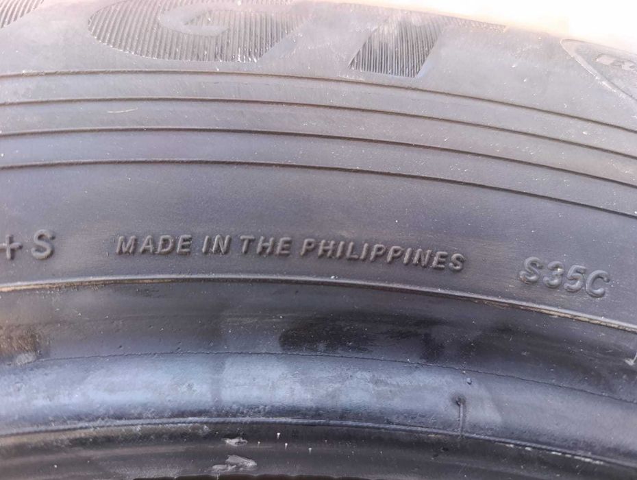 Продаются б/у шины размером 225/60 R18.