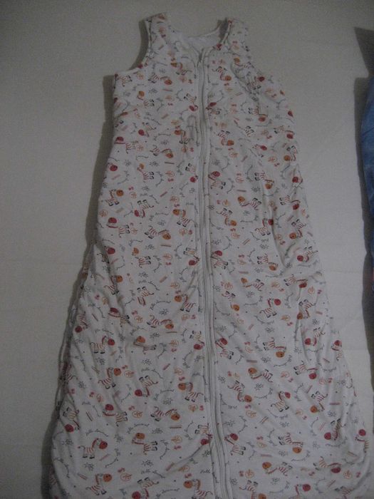 Горен и долен чаршаф,калъфка+олекотена завивка