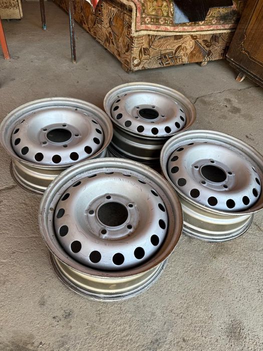 Диски на ниву R16