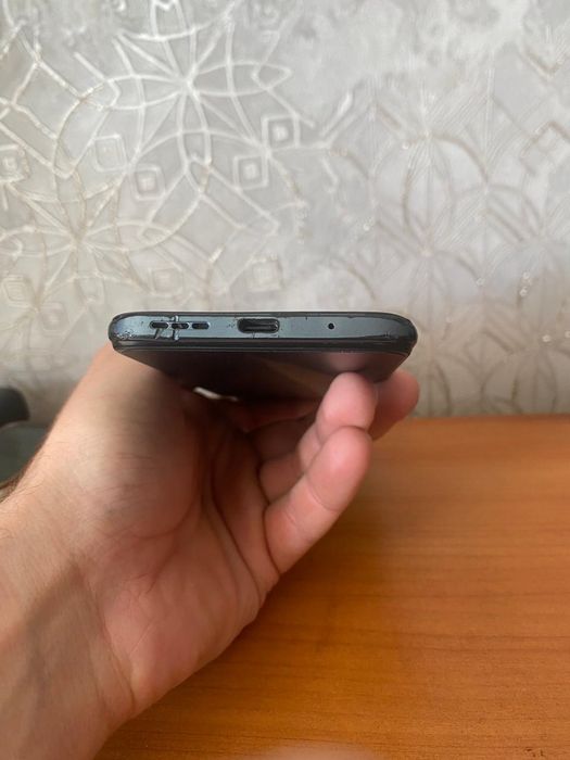 Продам телефон Redmi 10