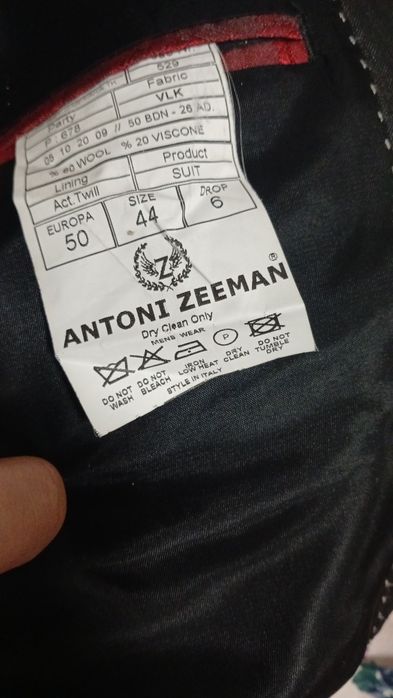 Костюмы на выпусных