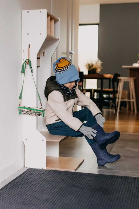 Детски шкаф-закачалка за дрехи