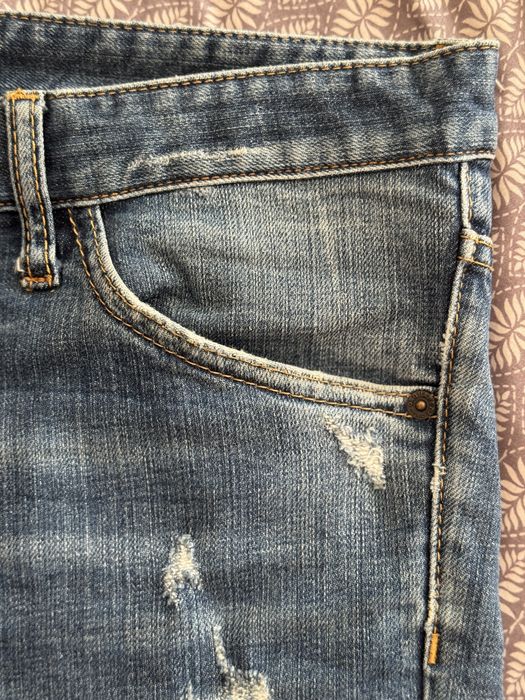 Blugi scurti DSQUARED2