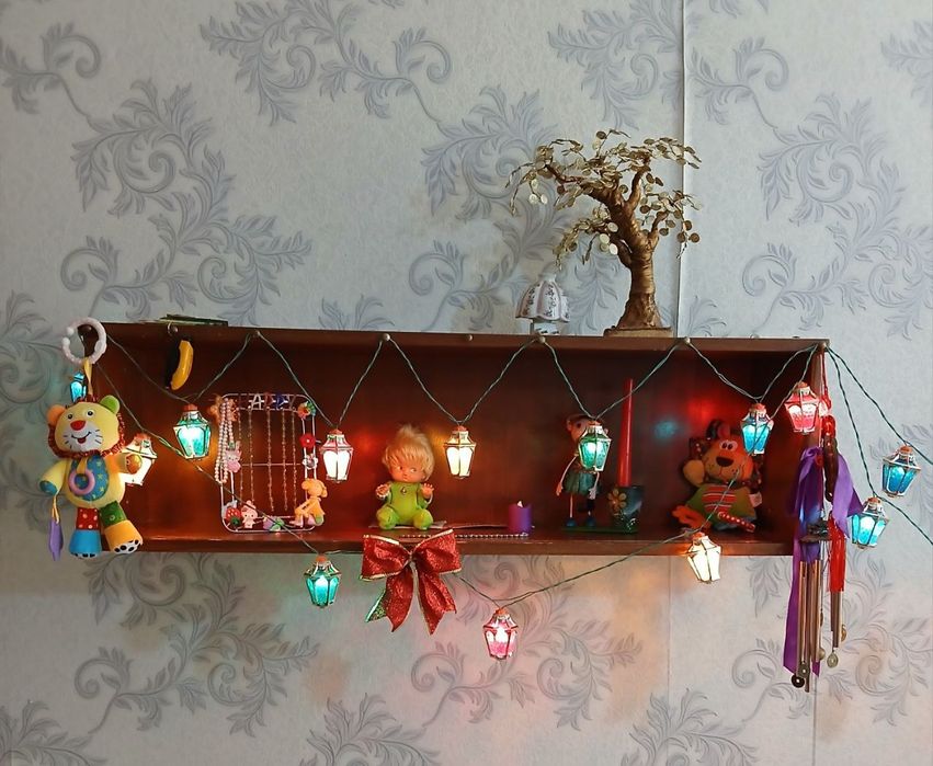 Продам книжняю полку